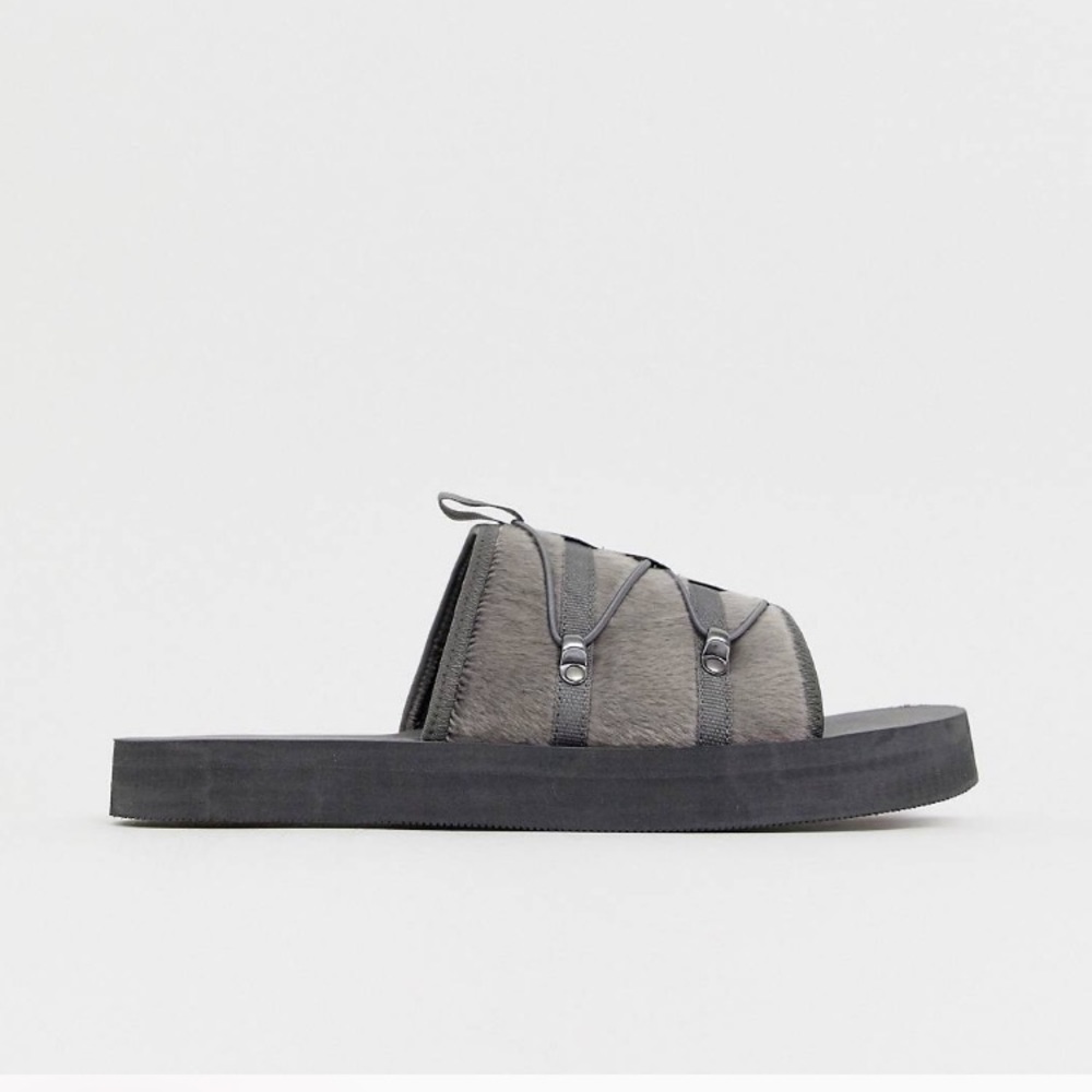 ASOS DESIGN Tech Slides In Grey